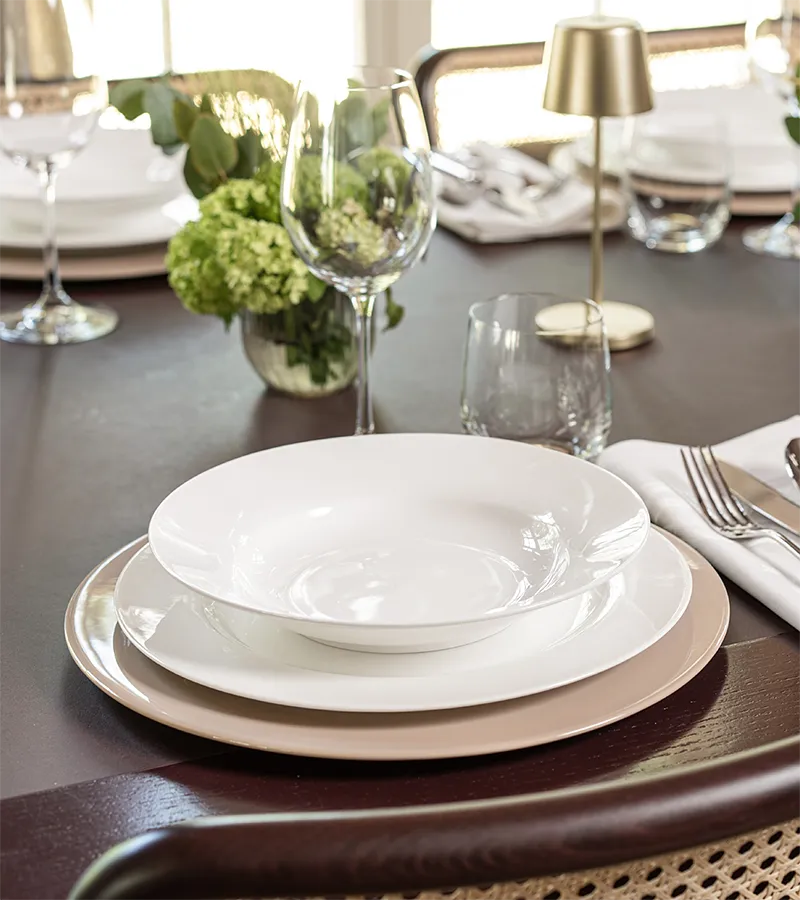 Fine Bone China - Geschirr Fine Bone China - Geschirr